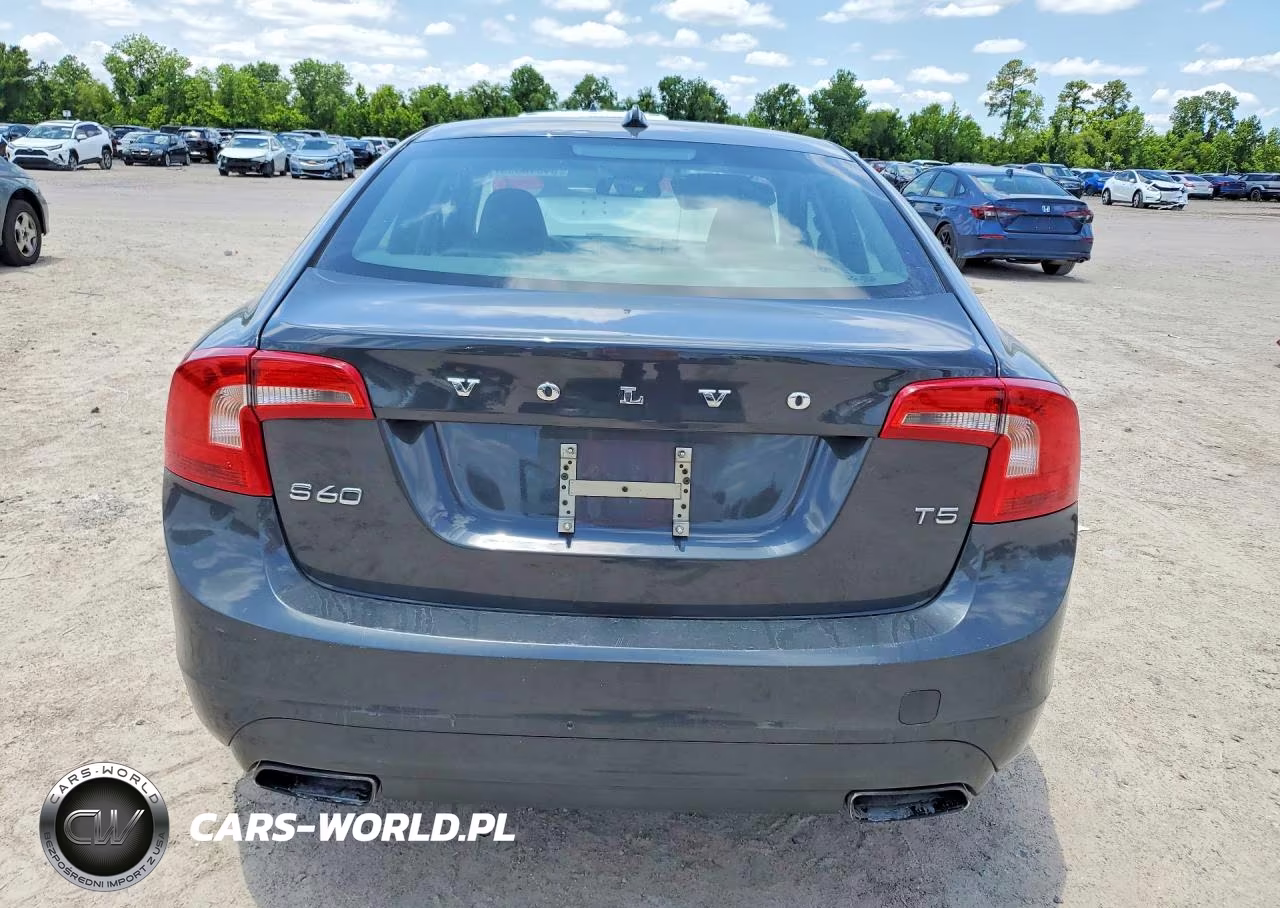 2015 Volvo S60 Premier VIN:YV126MFB4F1307868 - 6