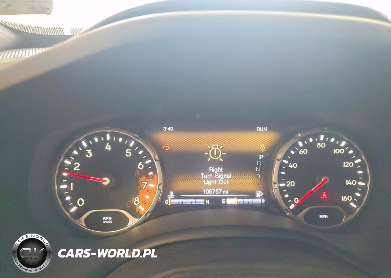 2018 Jeep Renegade Latitude VIN:ZACCJBBB4JPH10972 - 9