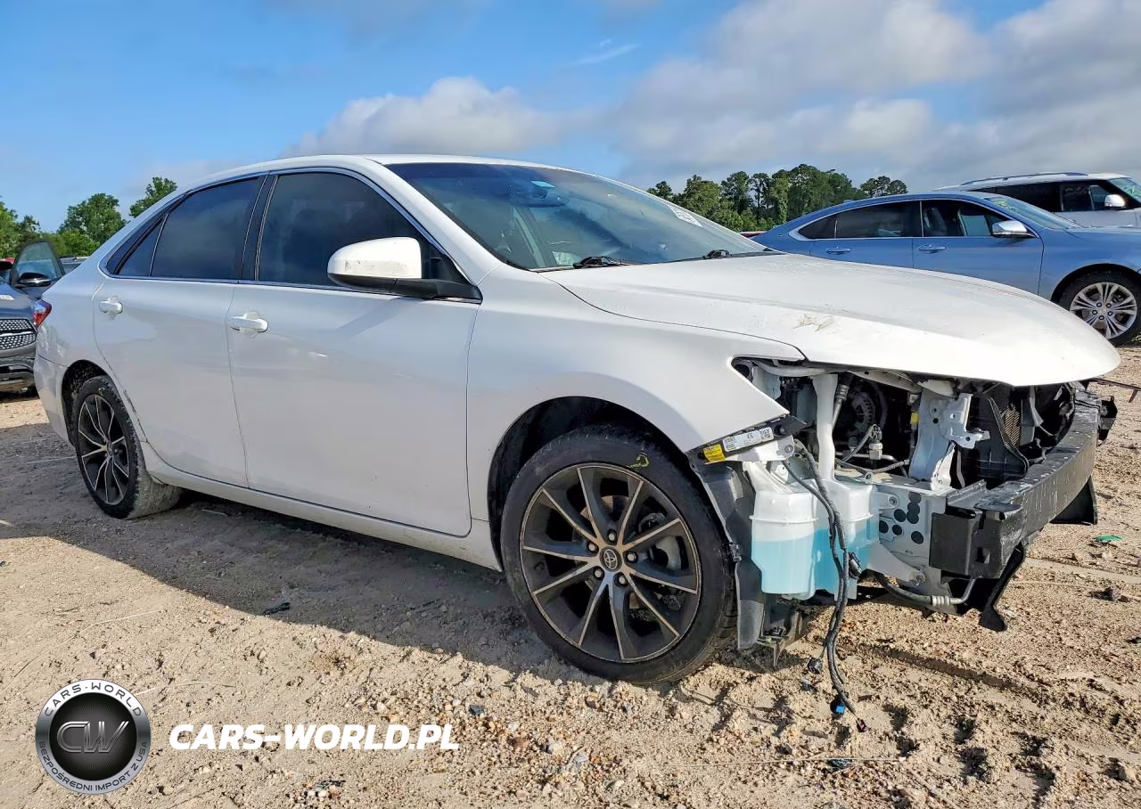 2017 Toyota Camry Xse VIN:4T1BF1FK6HU654023 - 4