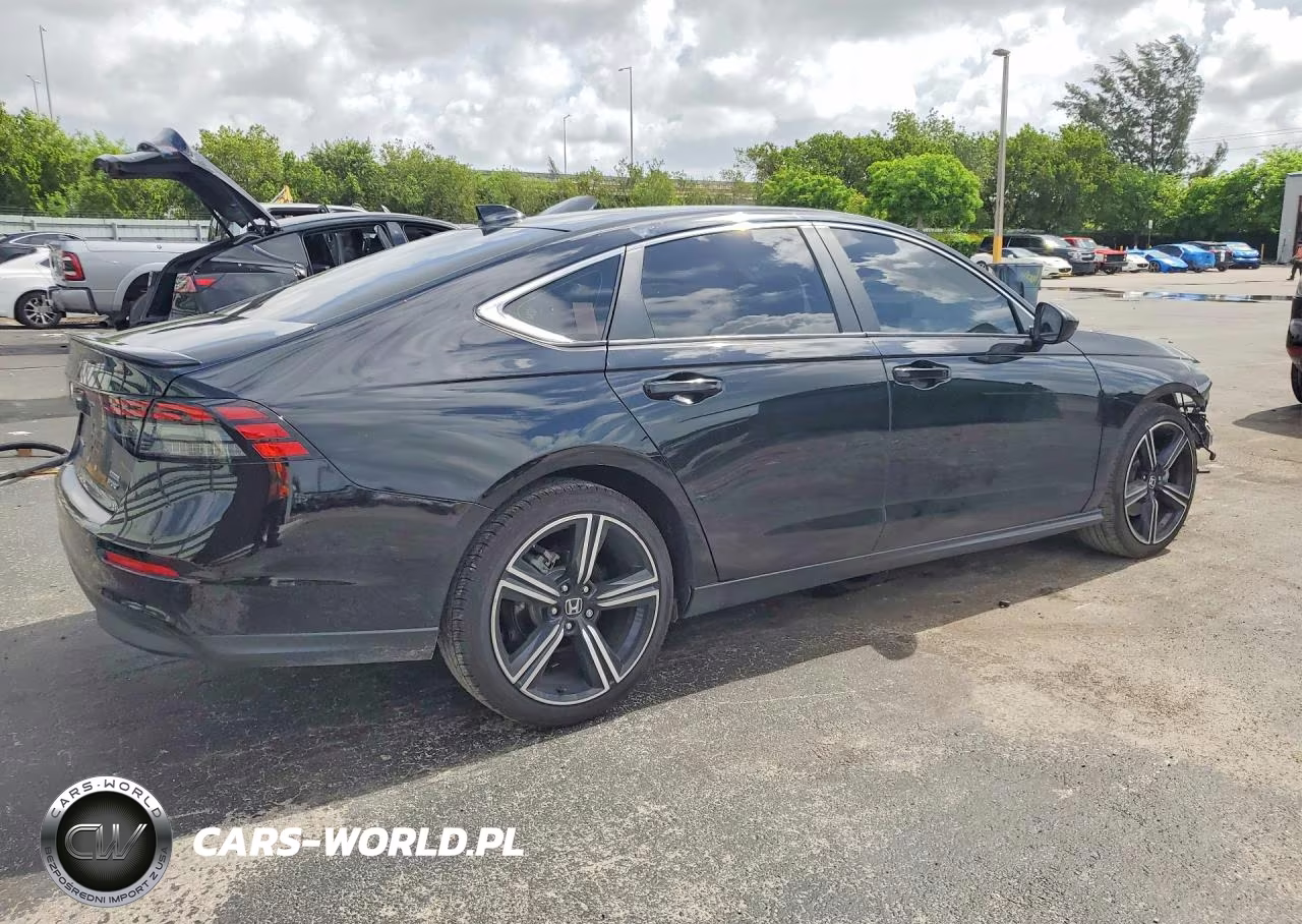 2023 Honda Accord Hybrid Sport VIN:1HGCY2F54PA043203 - 3