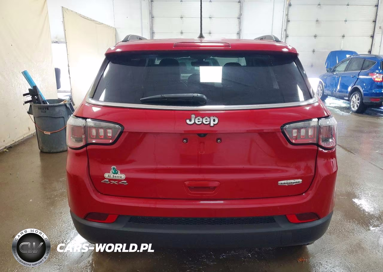 2018 Jeep Compass Latitude VIN:3C4NJDBB7JT328738 - 6
