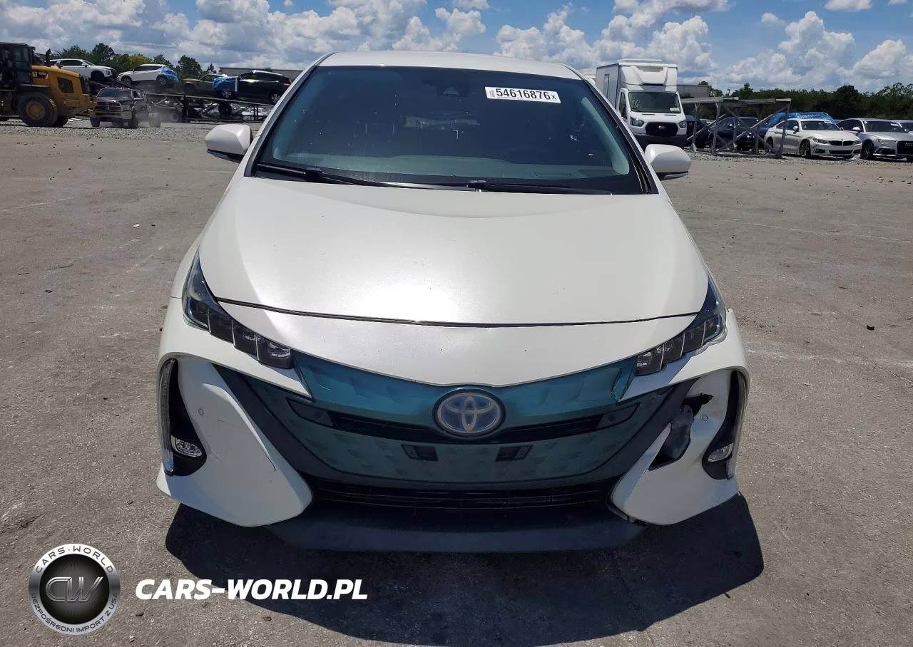 2017 Toyota Prius Prime Advanced VIN:JTDKARFP0H3024310 - 5