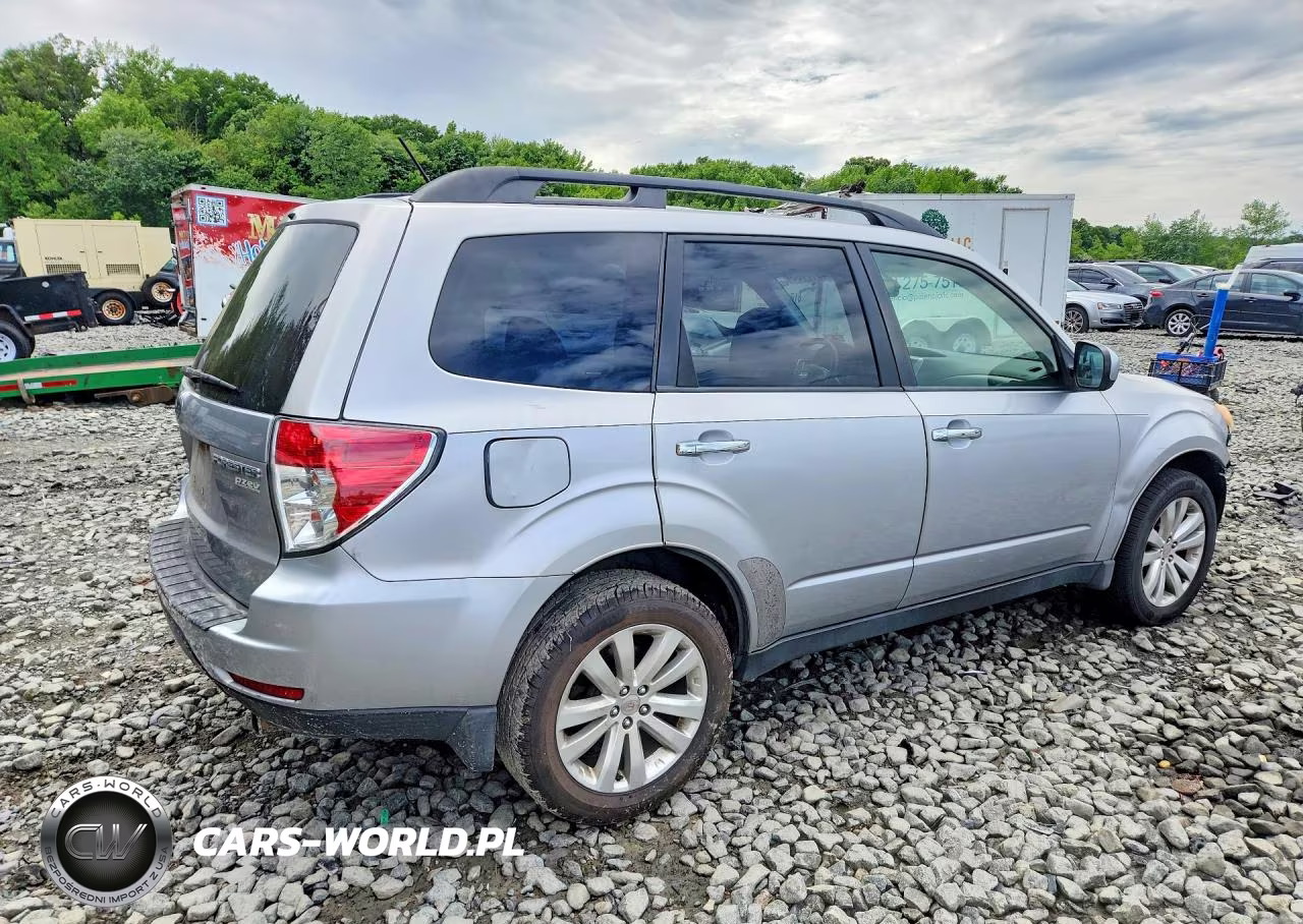 2012 Subaru Forester 2.5X Premium VIN:JF2SHADC9CH412694 - 3