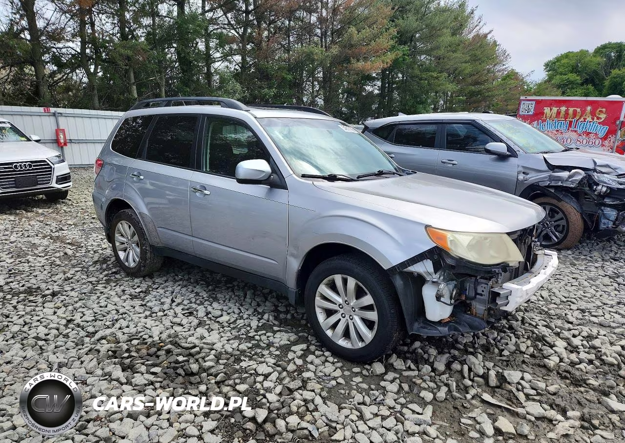 2012 Subaru Forester 2.5X Premium VIN:JF2SHADC9CH412694 - 4