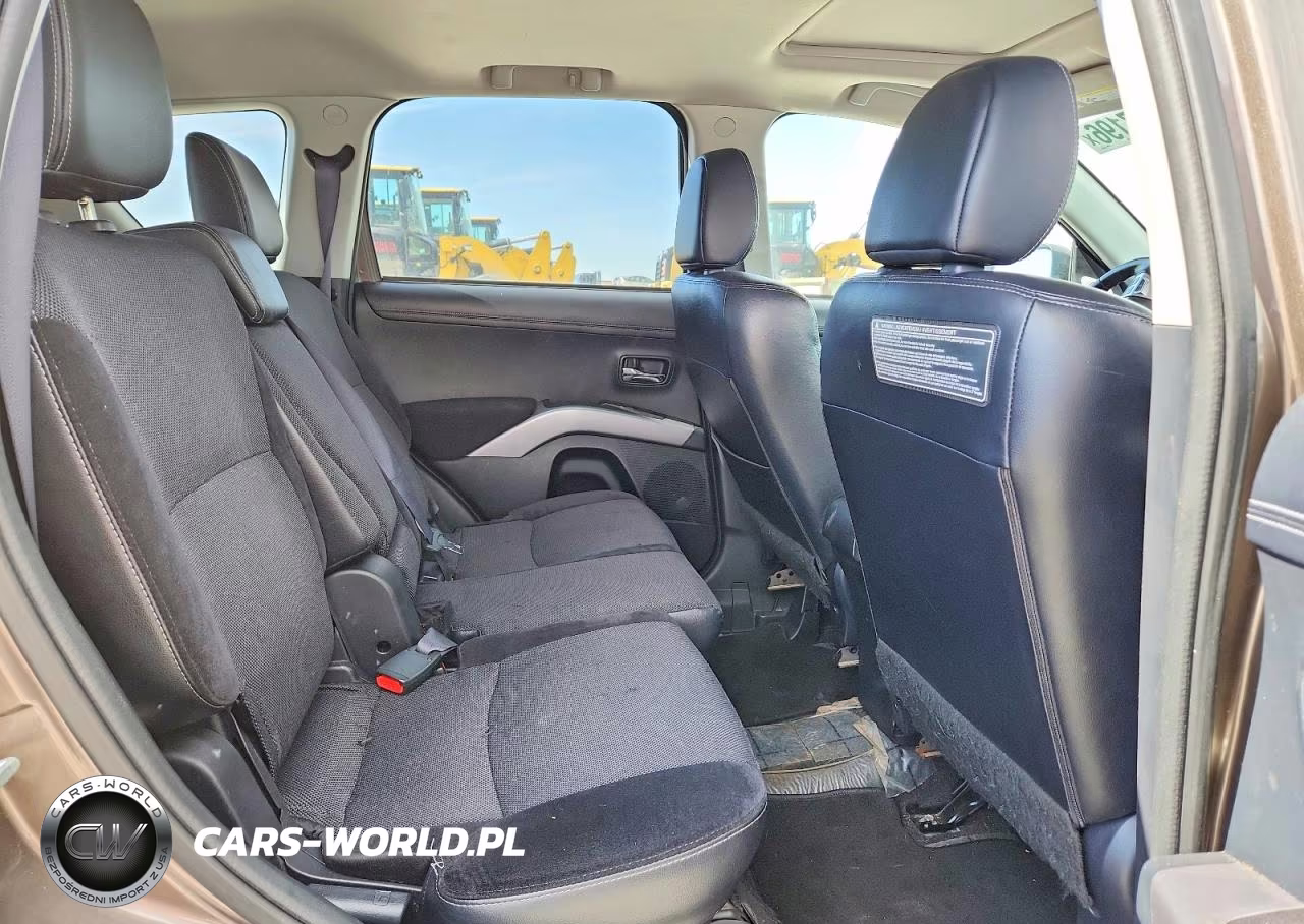 2012 Mitsubishi Outlander VIN:JA4JT3AW1CU025528 - 11