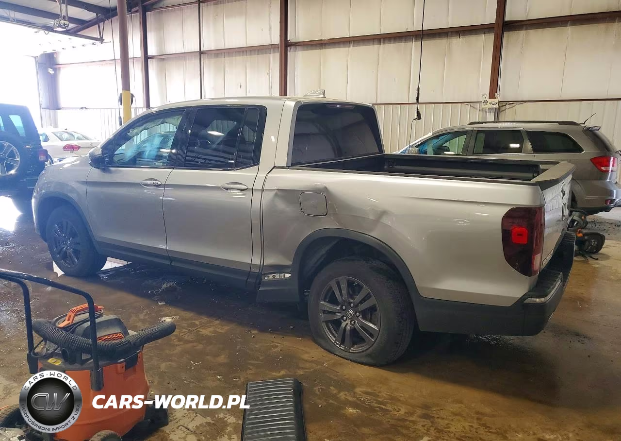 2020 Honda Ridgeline Sport VIN:5FPYK3F18LB017611 - 2