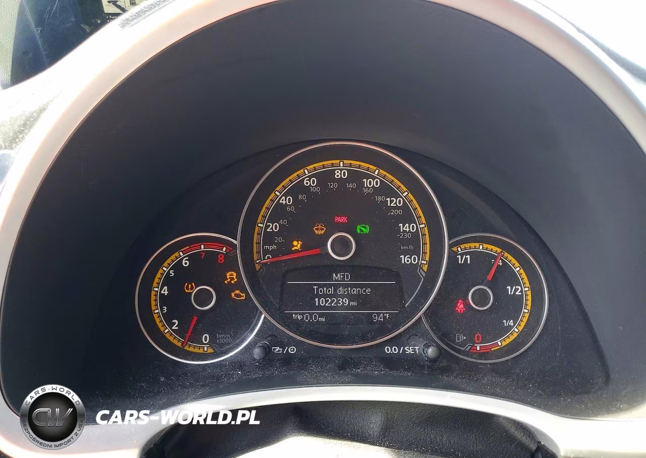 2016 Volkswagen Beetle Dune VIN:3VWS07AT2GM622100 - 9