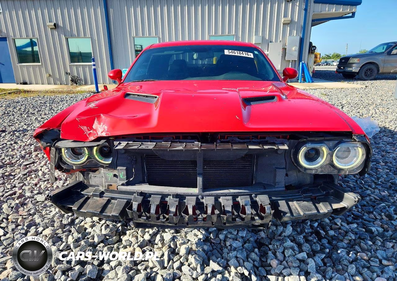 2018 Dodge Challenger Sxt VIN:2C3CDZAG4JH112562 - 5