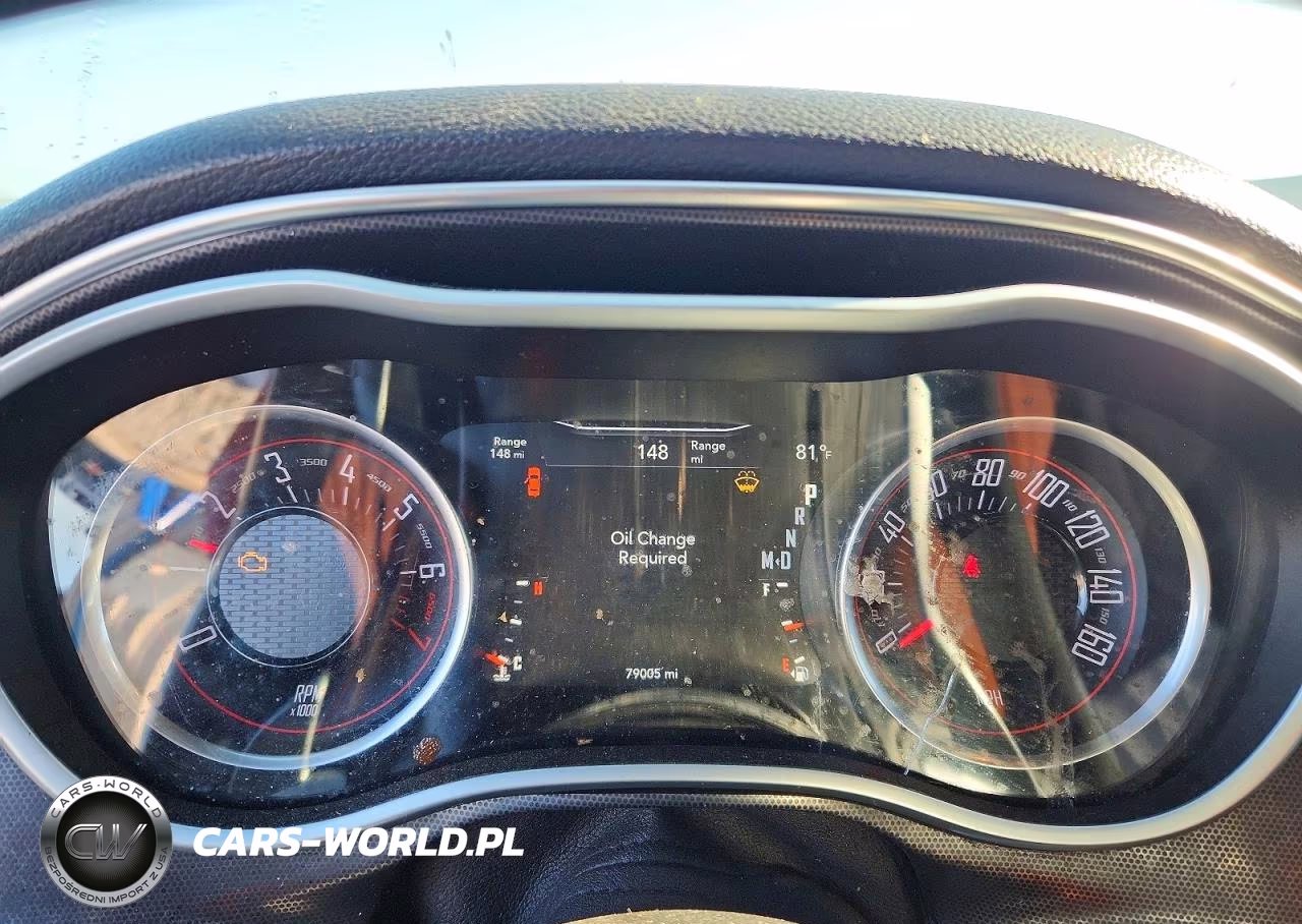 2018 Dodge Challenger Sxt VIN:2C3CDZAG4JH112562 - 9