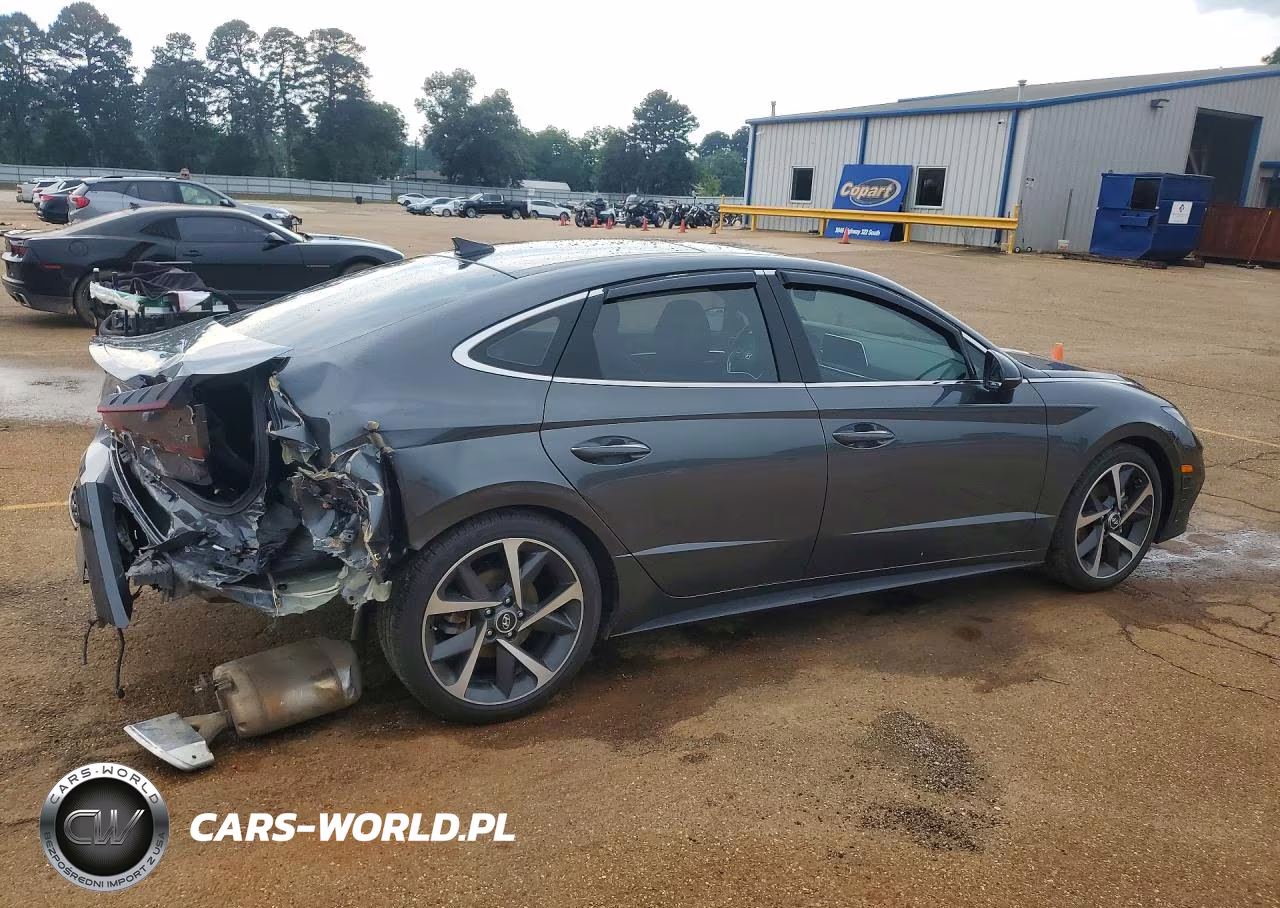 2023 Hyundai Sonata Sel Plus VIN:KMHL44J21PA310425 - 3
