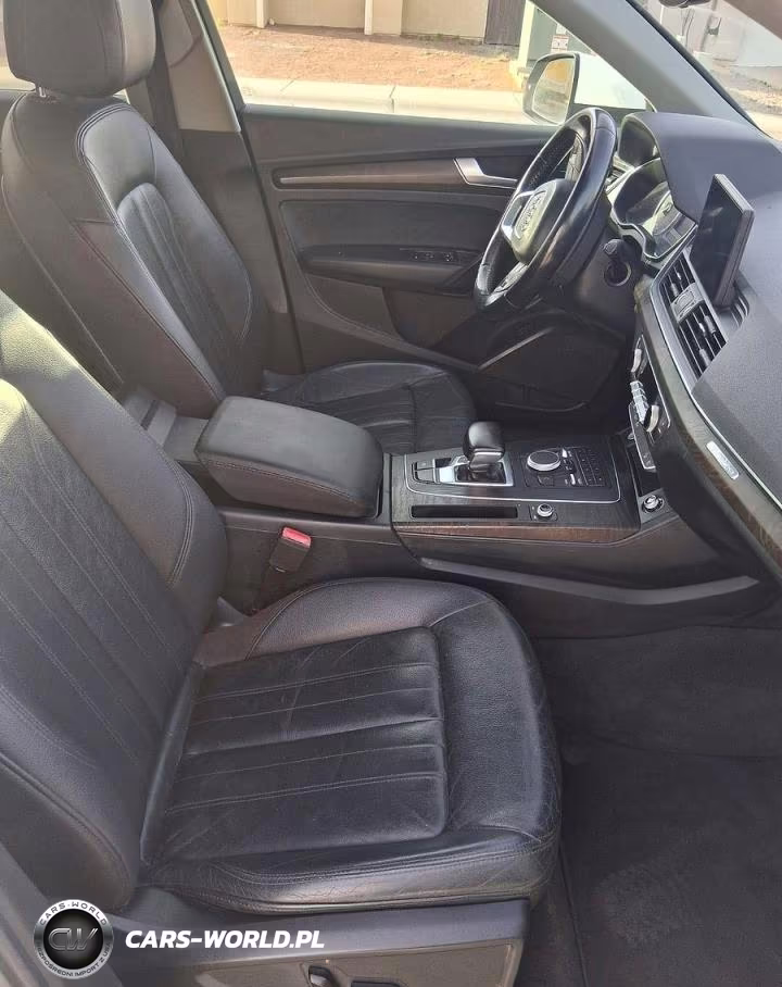 2018 Audi Q5 Premium VIN:WA1ANAFY6J2013912 - 5