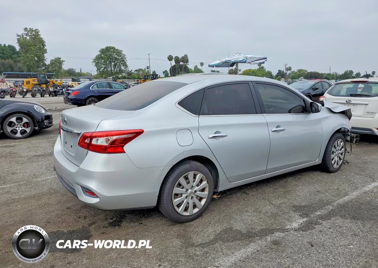 2016 Nissan Sentra S VIN:3N1AB7AP2GY247719 - 3