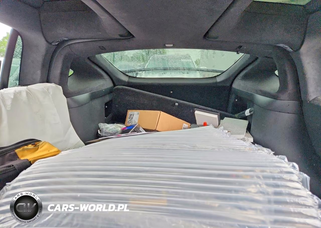 2023 Tesla Model X VIN:7SAXCAE56PF365586 - 10
