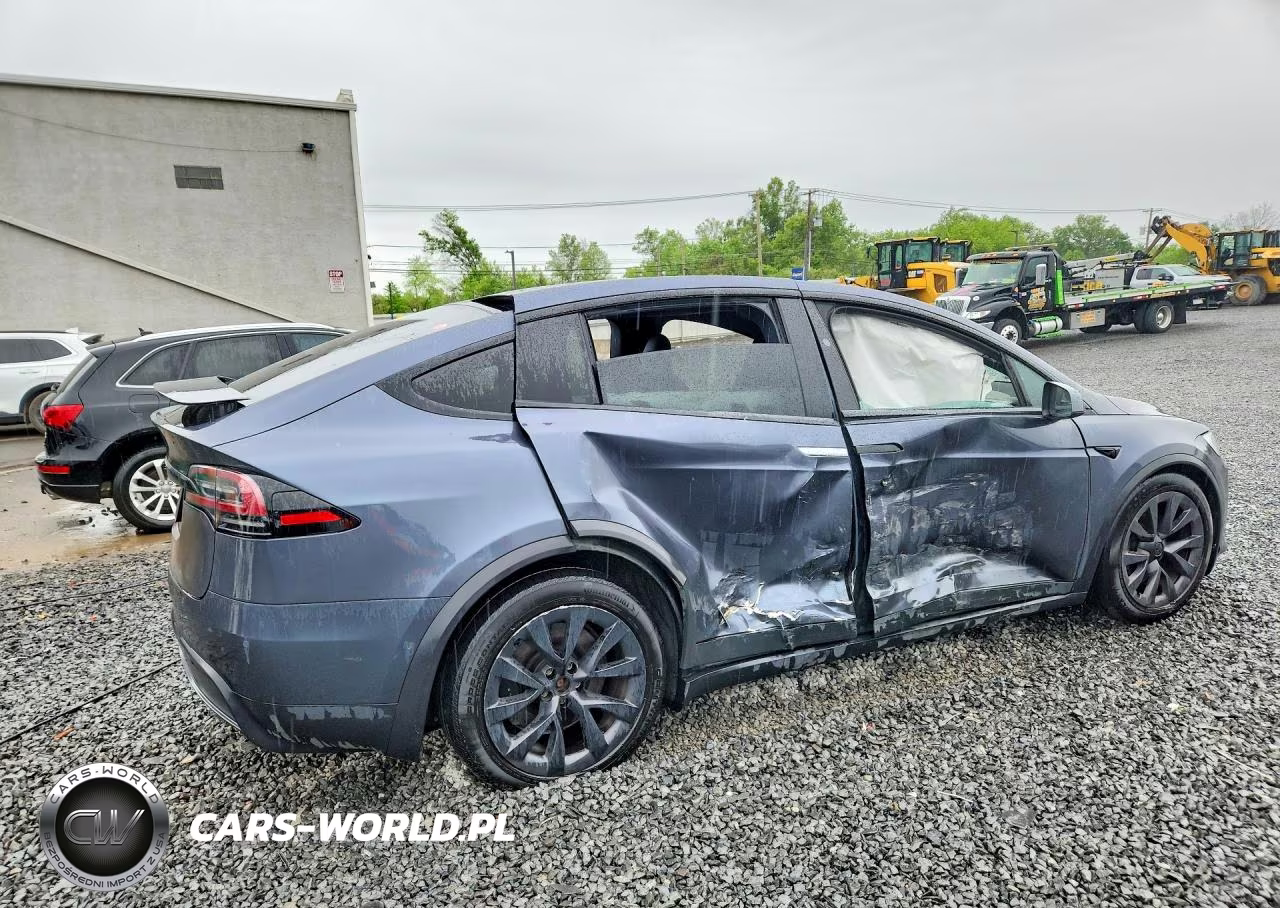 2023 Tesla Model X VIN:7SAXCAE56PF365586 - 3
