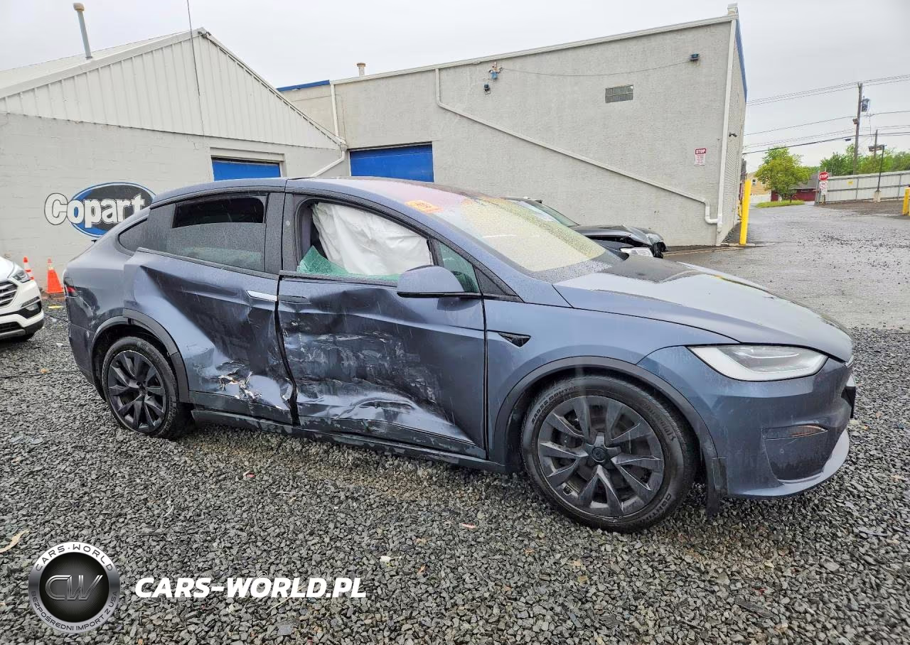 2023 Tesla Model X VIN:7SAXCAE56PF365586 - 4