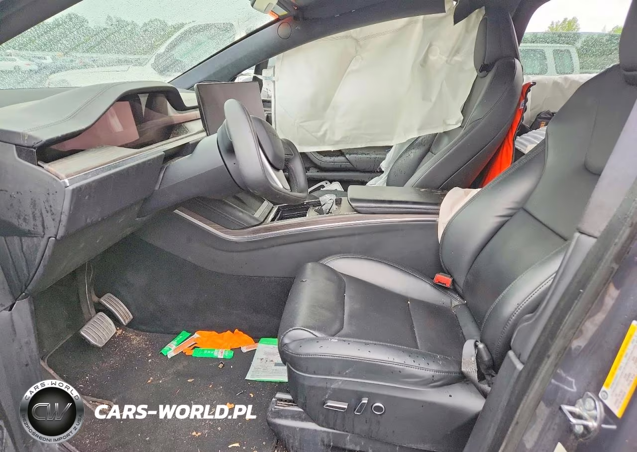 2023 Tesla Model X VIN:7SAXCAE56PF365586 - 7