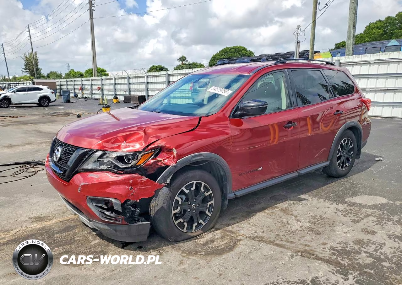 2020 Nissan Pathfinder Sv
