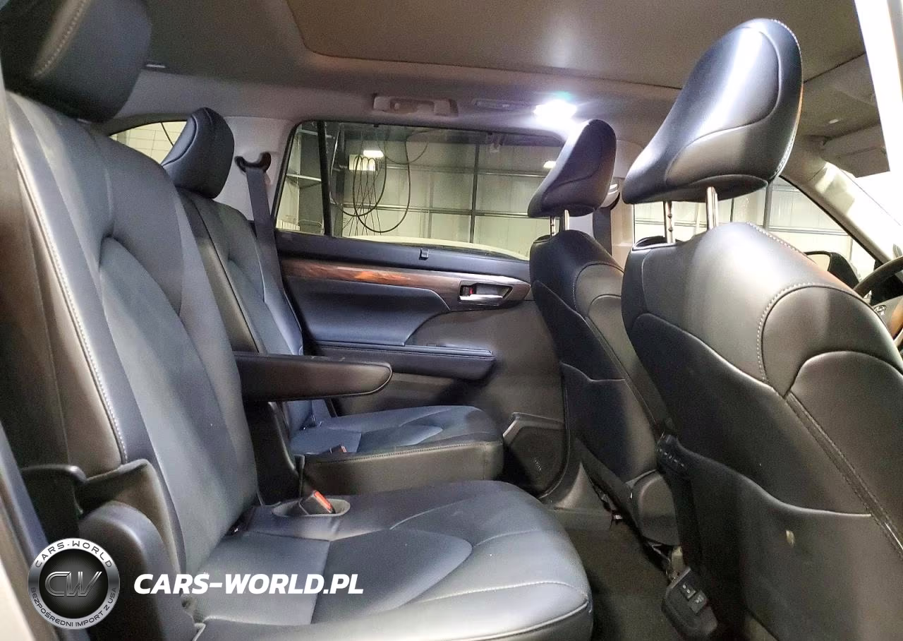 2023 Toyota Highlander Hybrid Platinum VIN:5TDEBRCH4PS131316 - 11