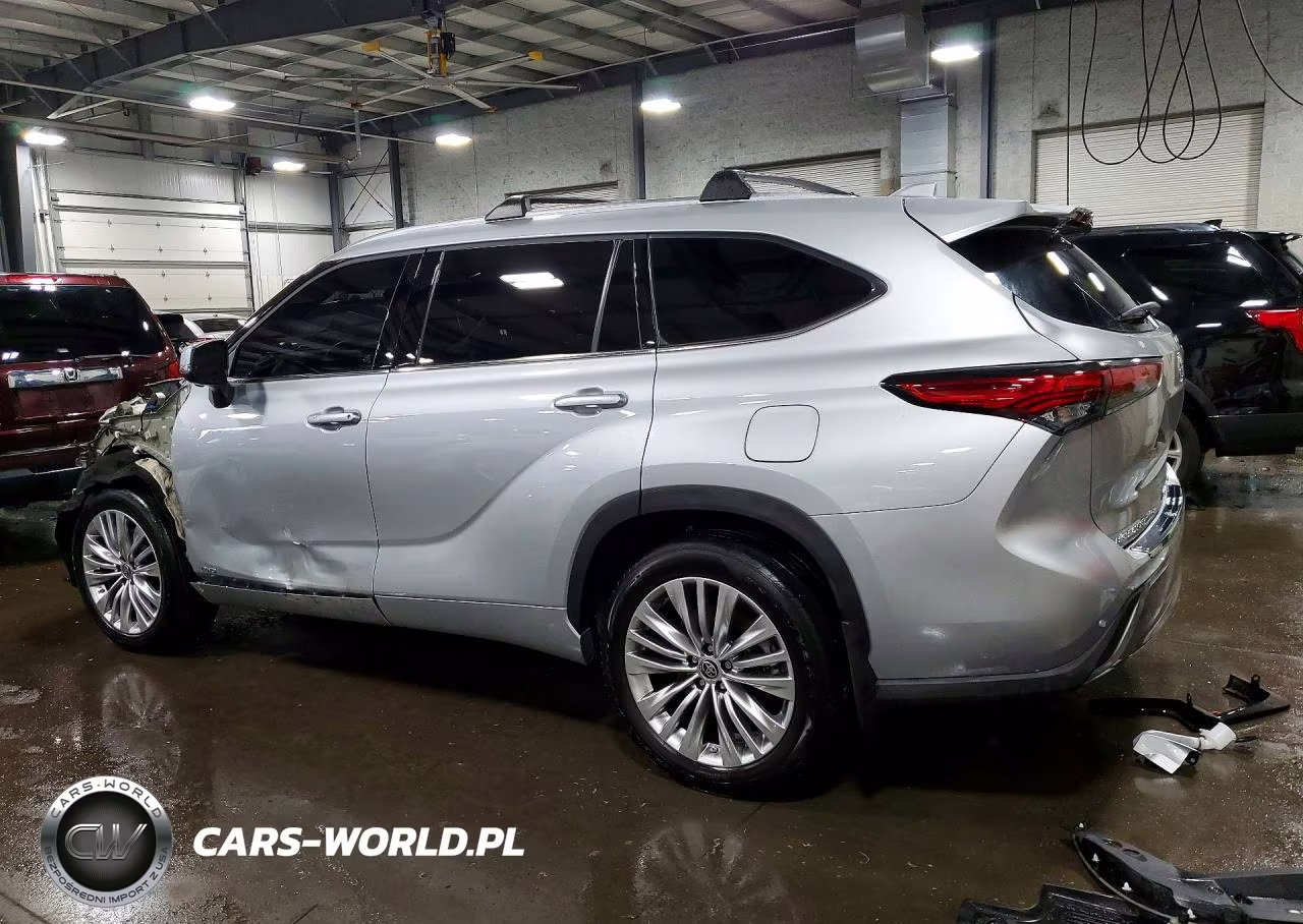 2023 Toyota Highlander Hybrid Platinum VIN:5TDEBRCH4PS131316 - 2