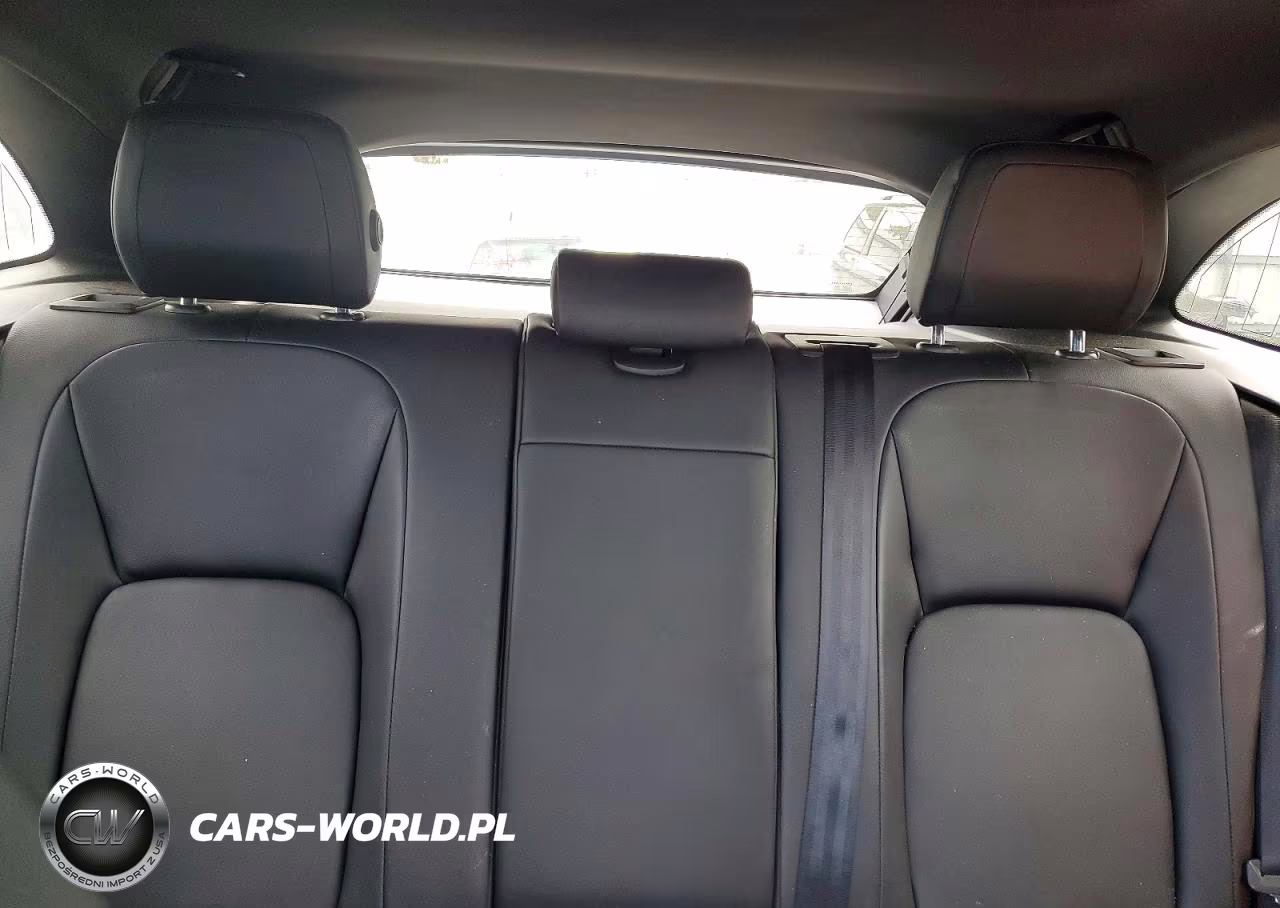2017 Jaguar F-Pace Premium VIN:SADCJ2BV7HA050368 - 10