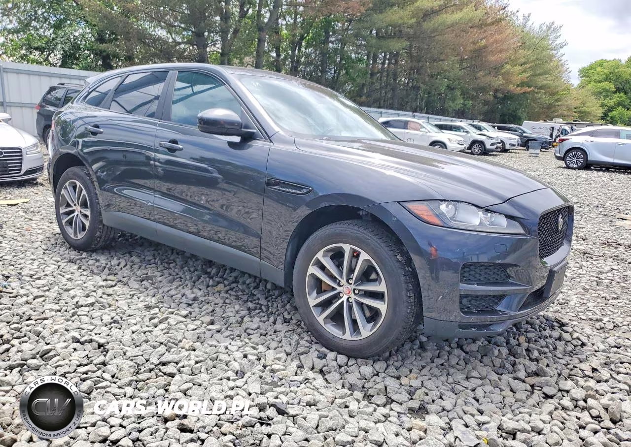 2017 Jaguar F-Pace Premium VIN:SADCJ2BV7HA050368 - 4