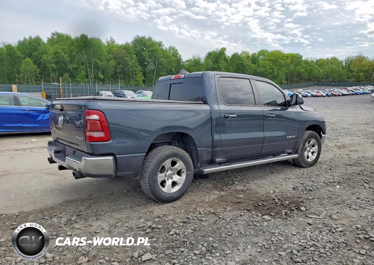 2019 Ram 1500 Big Horn VIN:1C6SRFFT0KN621108 - 3