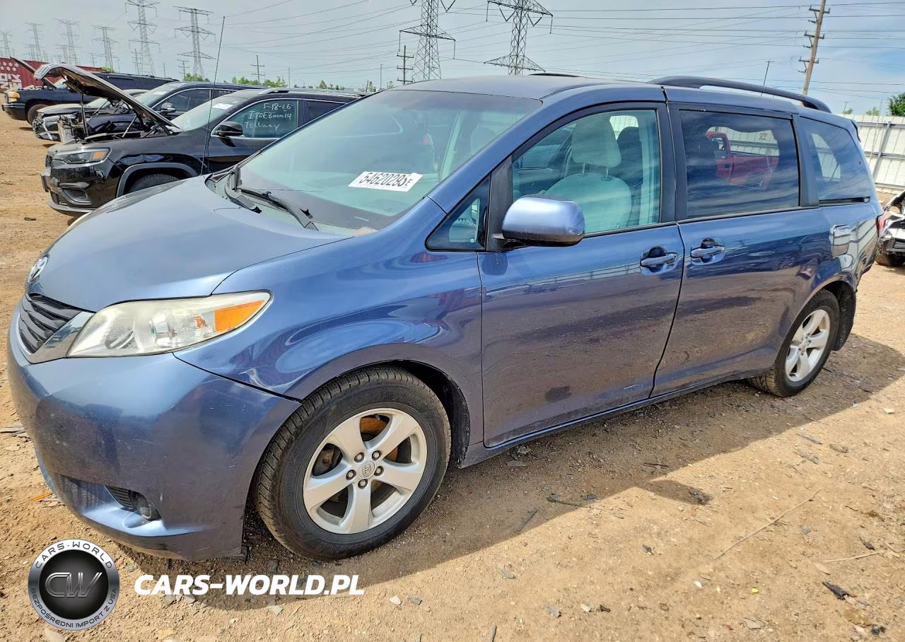 2013 Toyota Sienna Le