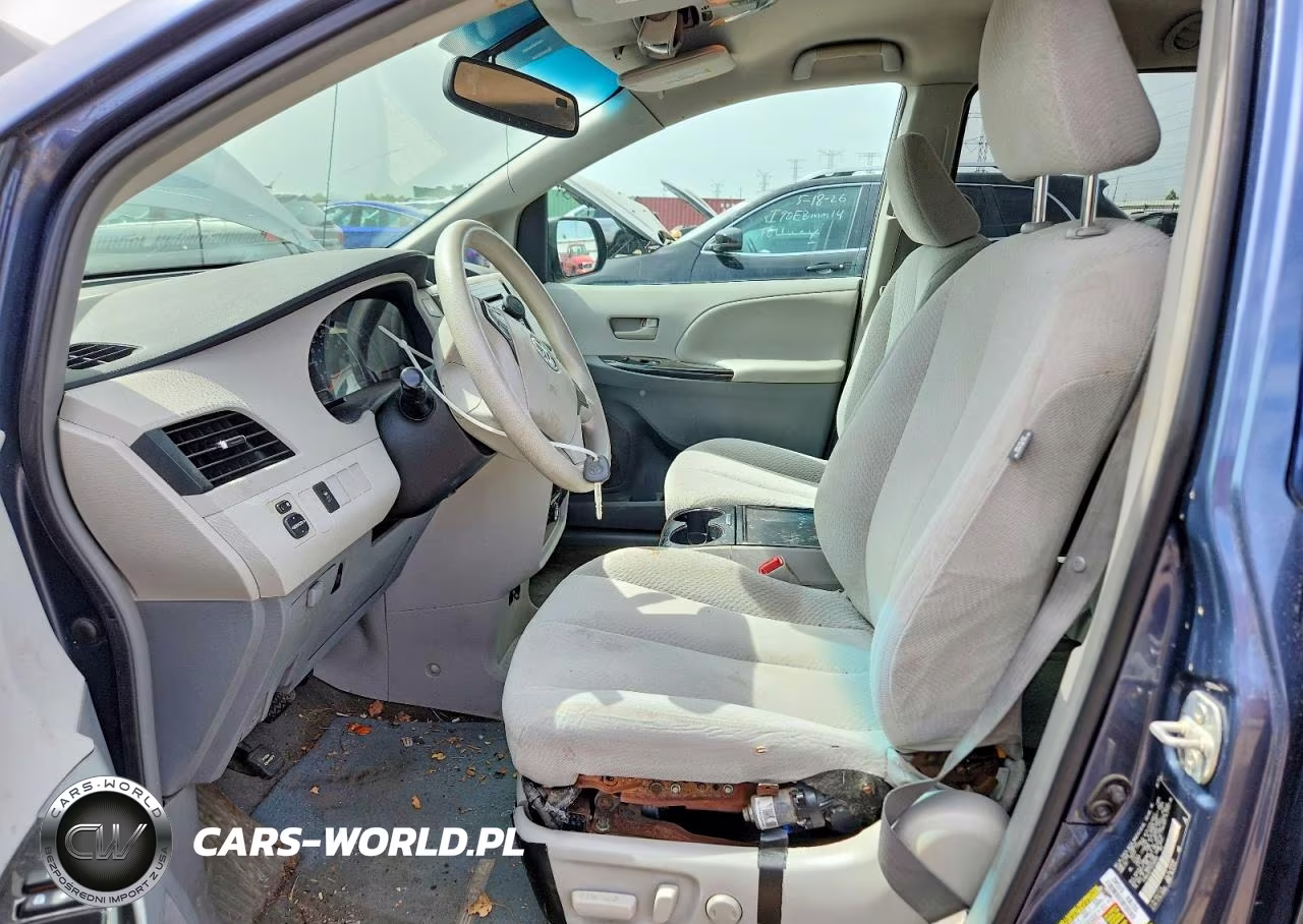2013 Toyota Sienna Le VIN:5TDKK3DC7DS380689 - 7