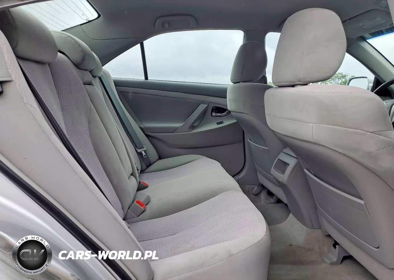 2010 Toyota Camry Le VIN:4T1BF3EK7AU024692 - 10