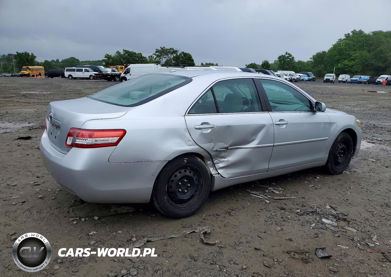 2010 Toyota Camry Le VIN:4T1BF3EK7AU024692 - 3
