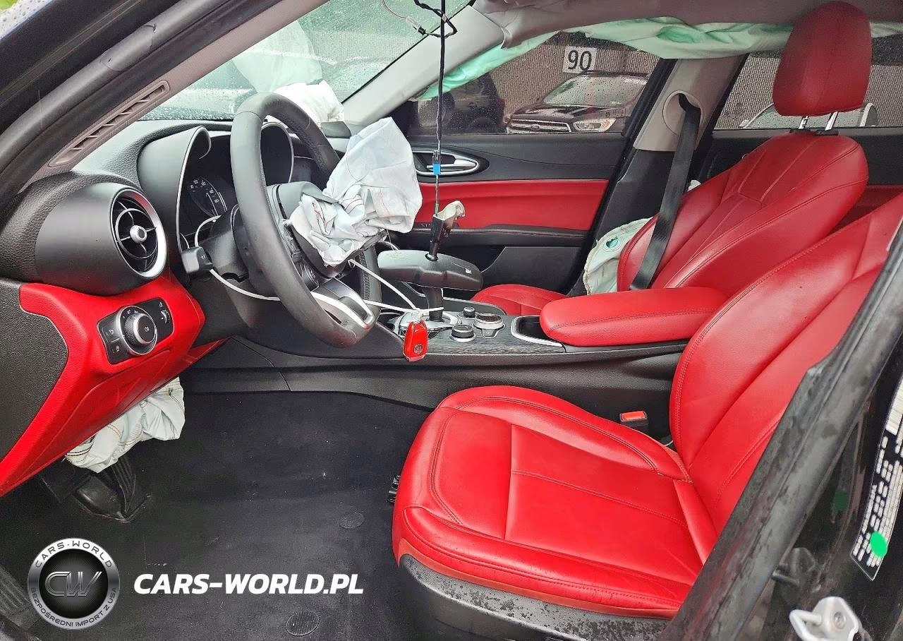2020 Alfa Romeo Giulia VIN:ZARFANAN1L7635163 - 7