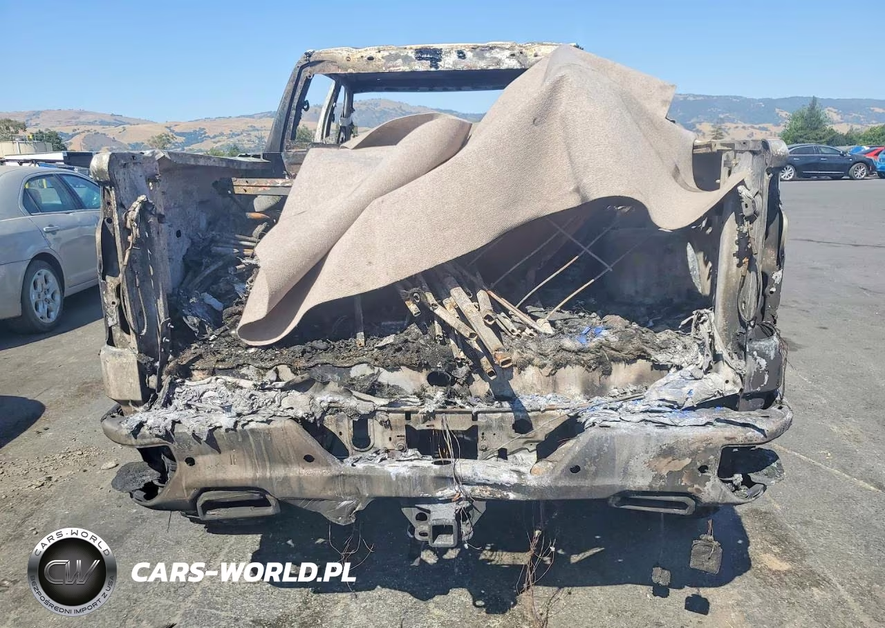 2021 Chevrolet Silverado K1500 Rst VIN:3GCUYEED3MG235884 - 6