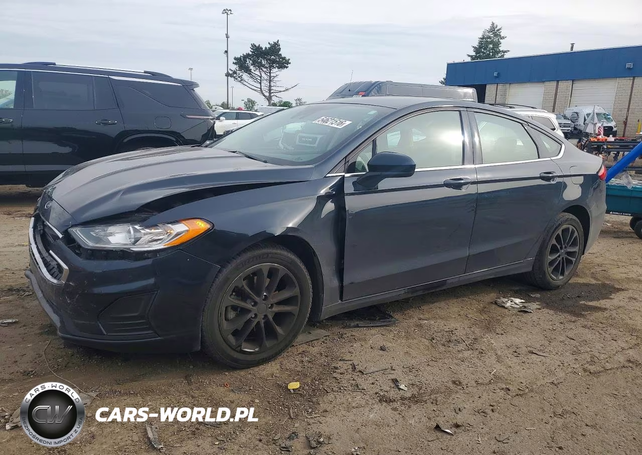 2020 Ford Fusion Se – zdjęcie 1 z 12