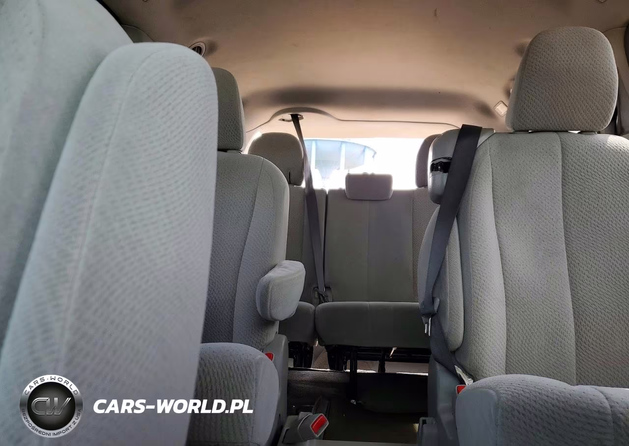 2012 Toyota Sienna Le VIN:5TDKK3DC1CS192247 - 10