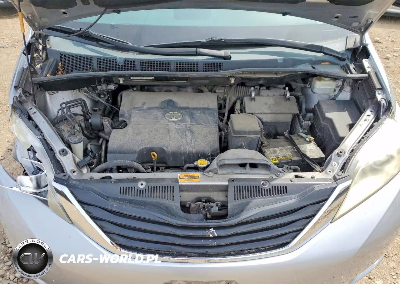 2012 Toyota Sienna Le VIN:5TDKK3DC1CS192247 - 12