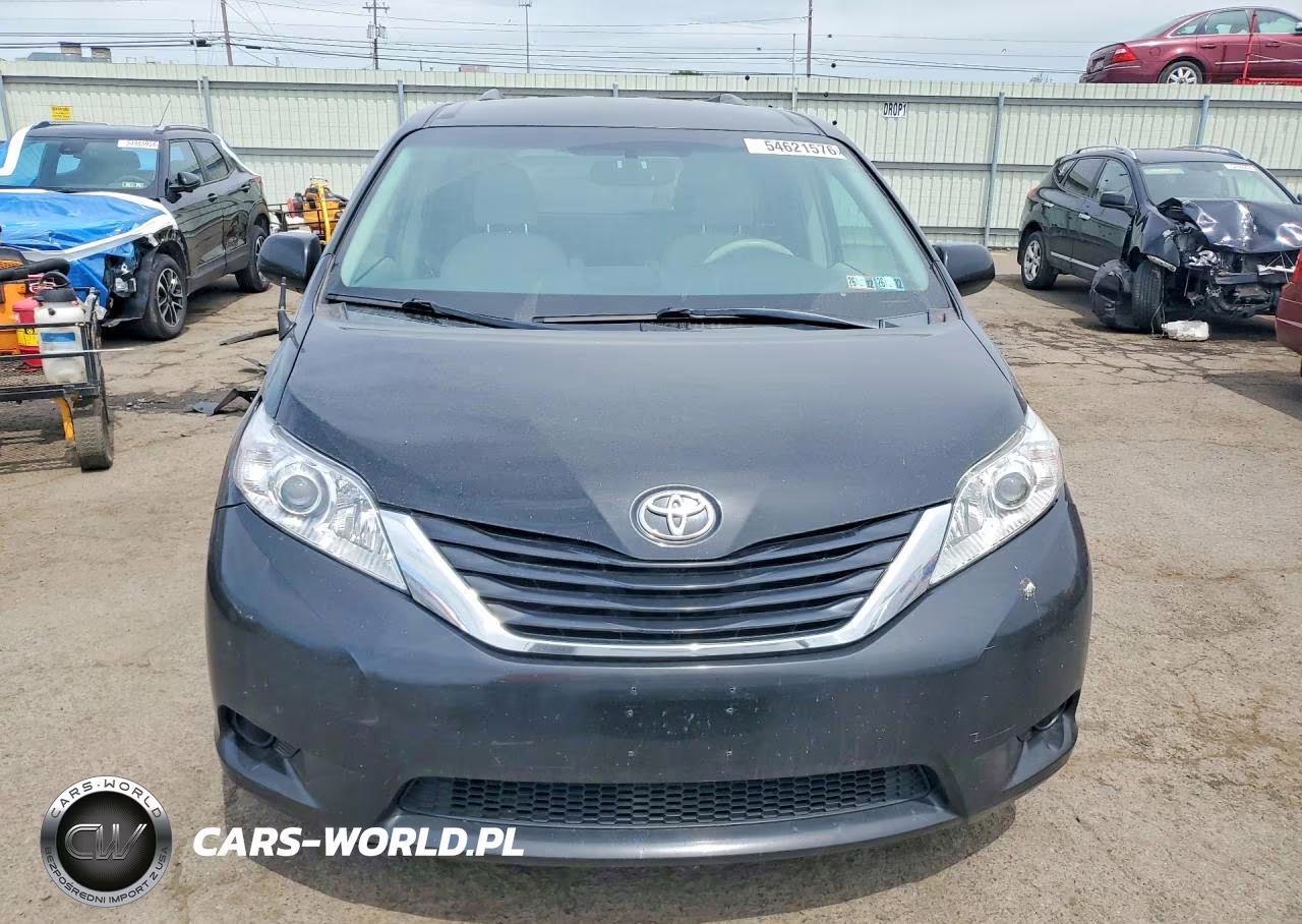 2012 Toyota Sienna Le VIN:5TDKK3DC2CS236336 - 5