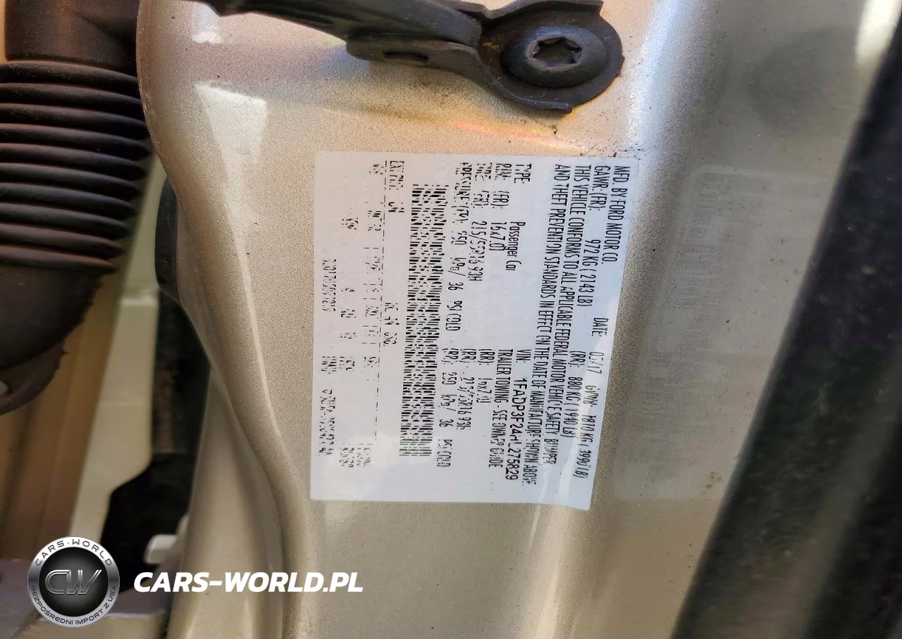 2017 Ford Focus Se VIN:1FADP3F24HL275829 - 12