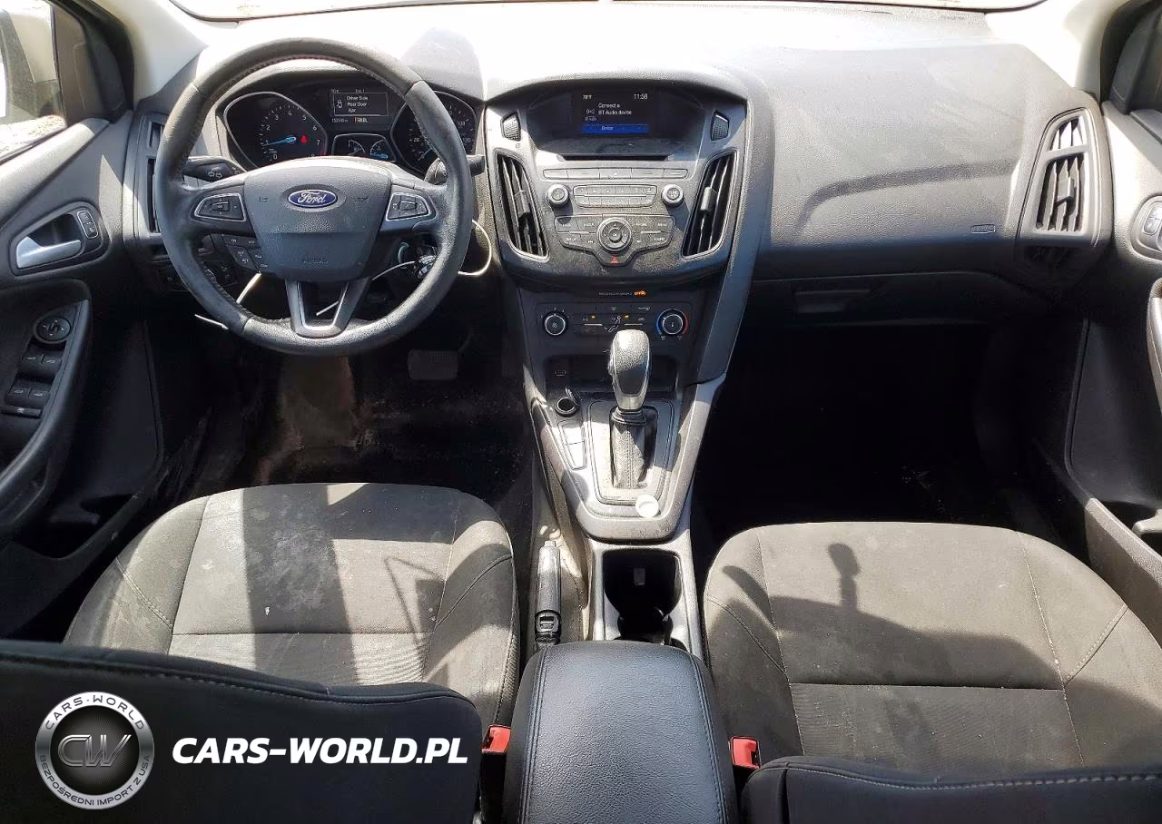 2017 Ford Focus Se VIN:1FADP3F24HL275829 - 8