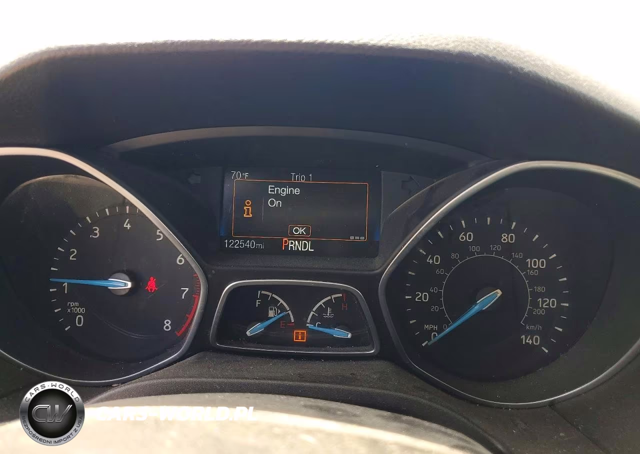 2017 Ford Focus Se VIN:1FADP3F24HL275829 - 9