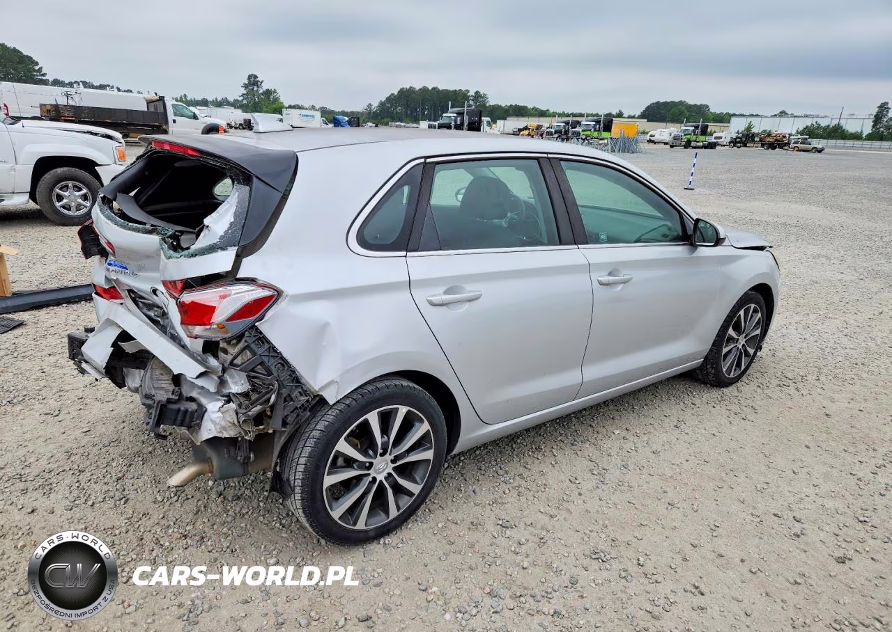 2018 Hyundai Elantra Gt Base VIN:KMHH35LE1JU055142 - 3