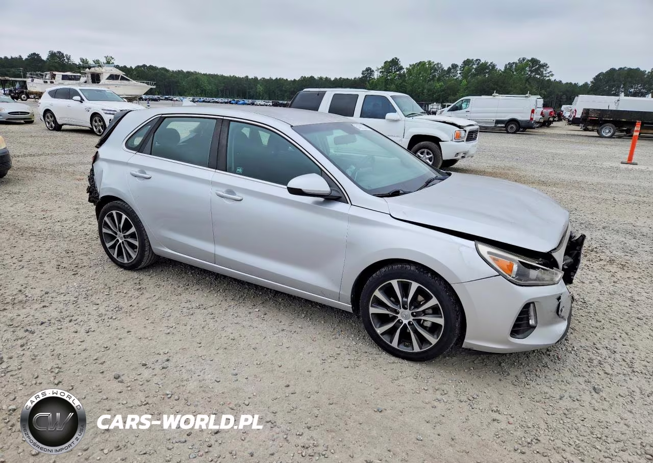2018 Hyundai Elantra Gt Base VIN:KMHH35LE1JU055142 - 4