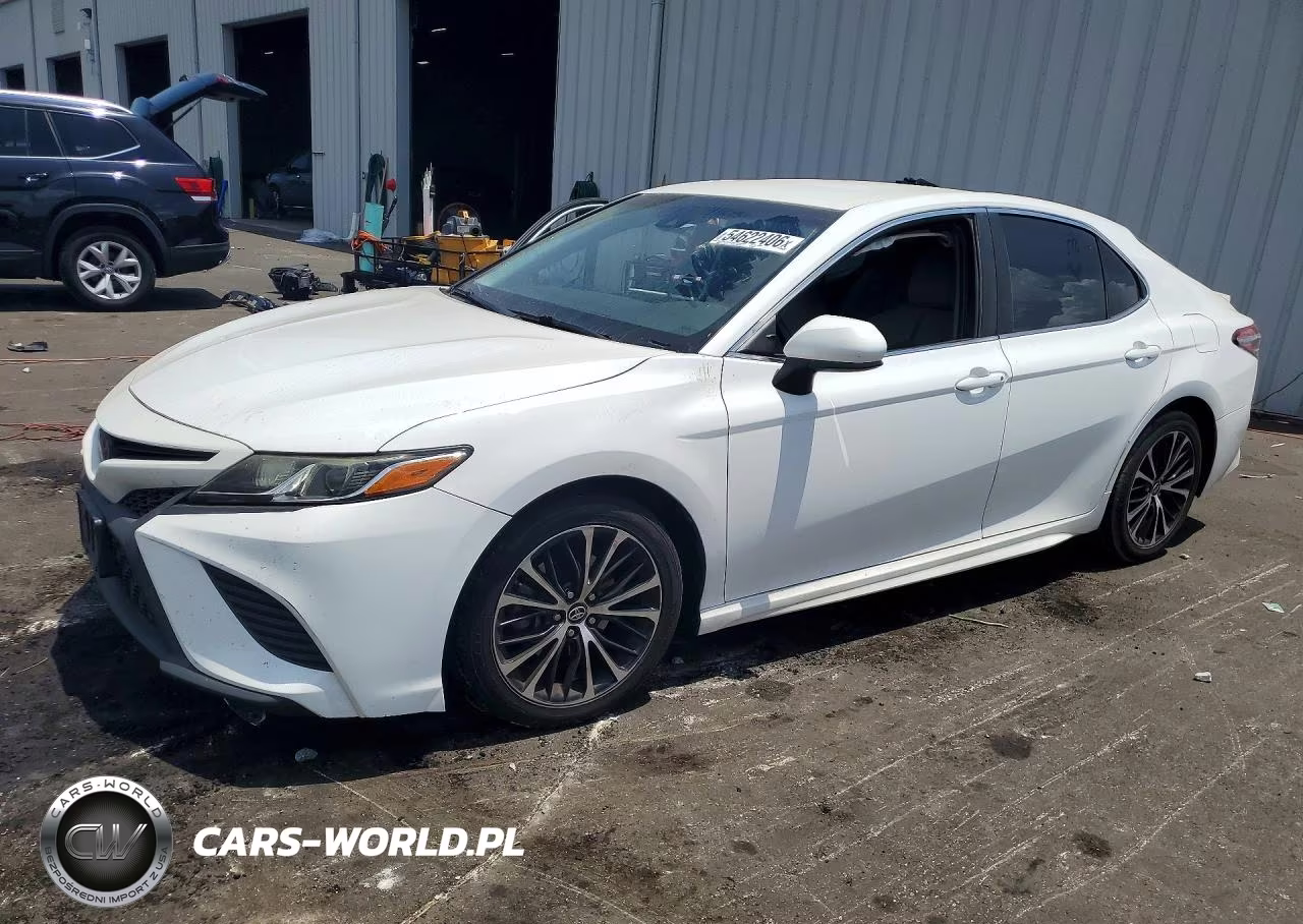 2018 Toyota Camry Se – zdjęcie 1 z 12