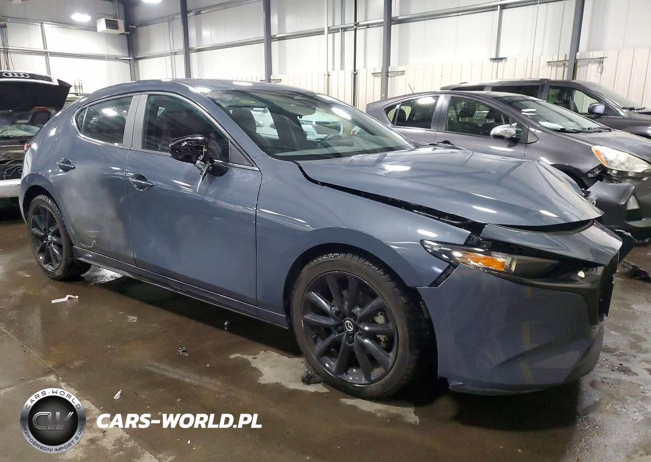 2024 Mazda 3 Preferred VIN:JM1BPBLMXR1721366 - 4