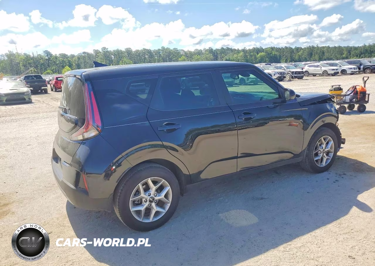 2025 Kia Soul S VIN:KNDJ23AU8S7943846 - 3