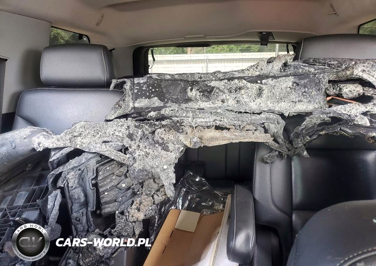 2019 Chevrolet Tahoe C1500 Lt VIN:1GNSCBKC1KR372276 - 10