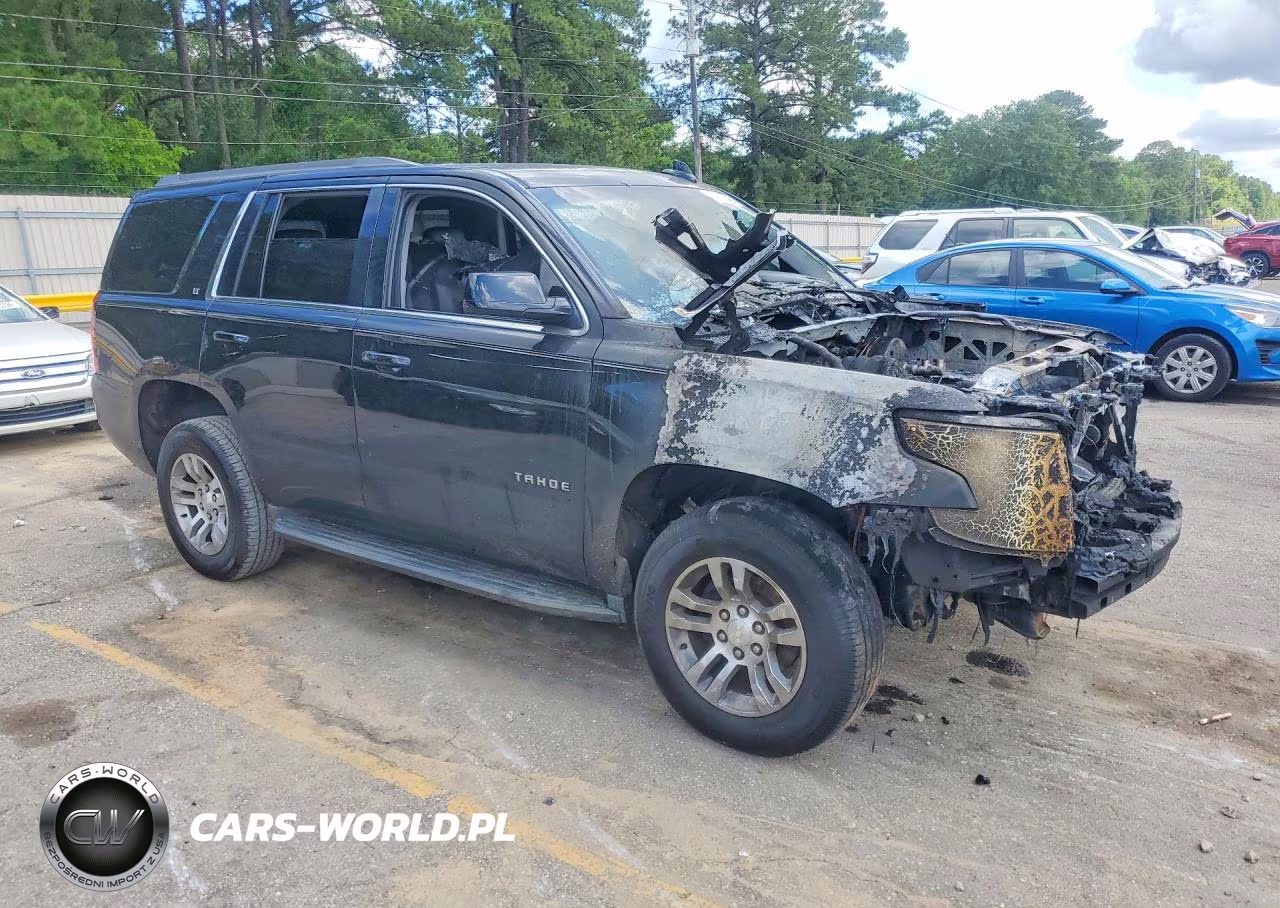 2019 Chevrolet Tahoe C1500 Lt VIN:1GNSCBKC1KR372276 - 4