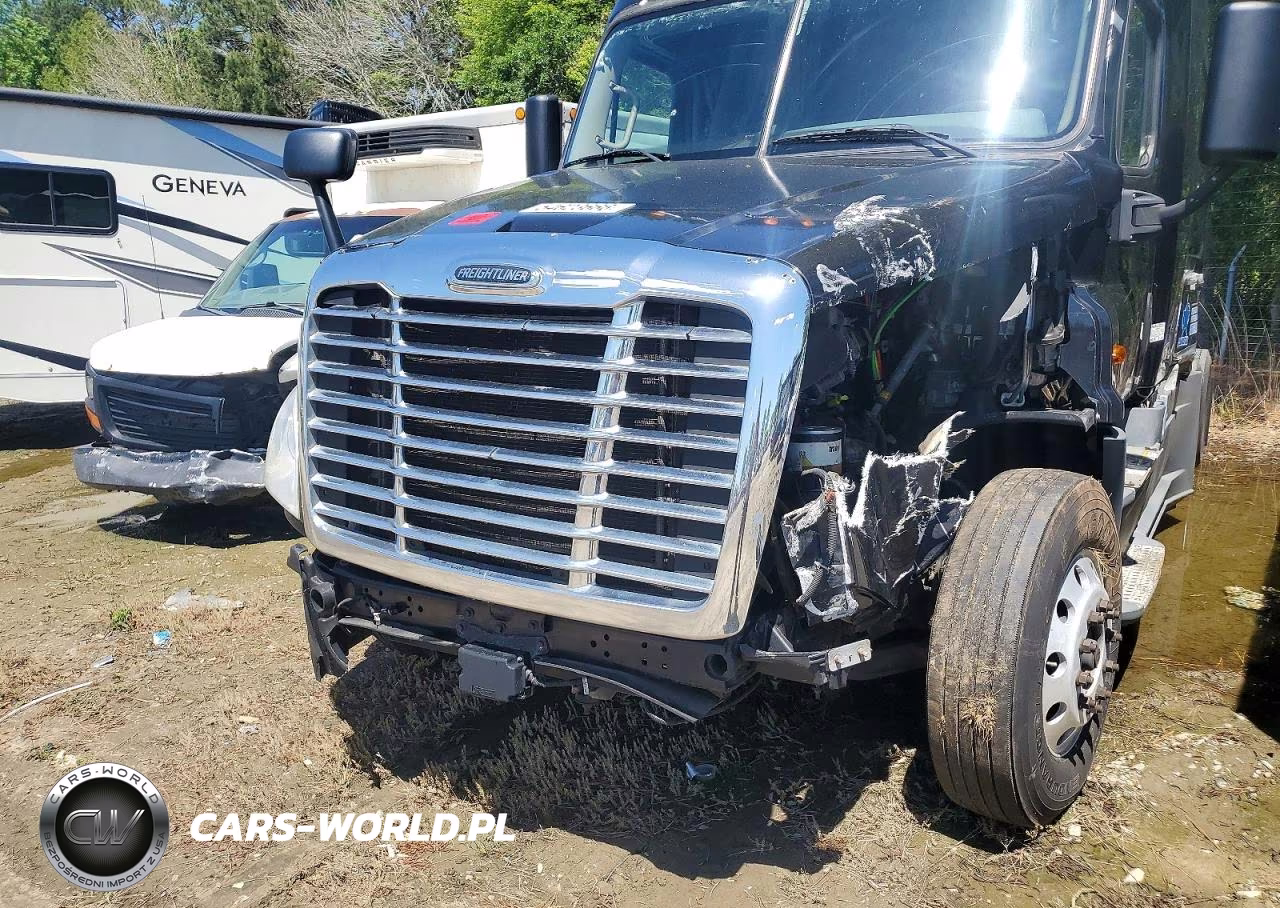 2015 Freightliner Cascadia Semi Truck VIN:3AKJGLD5XFSGC0414 - 9