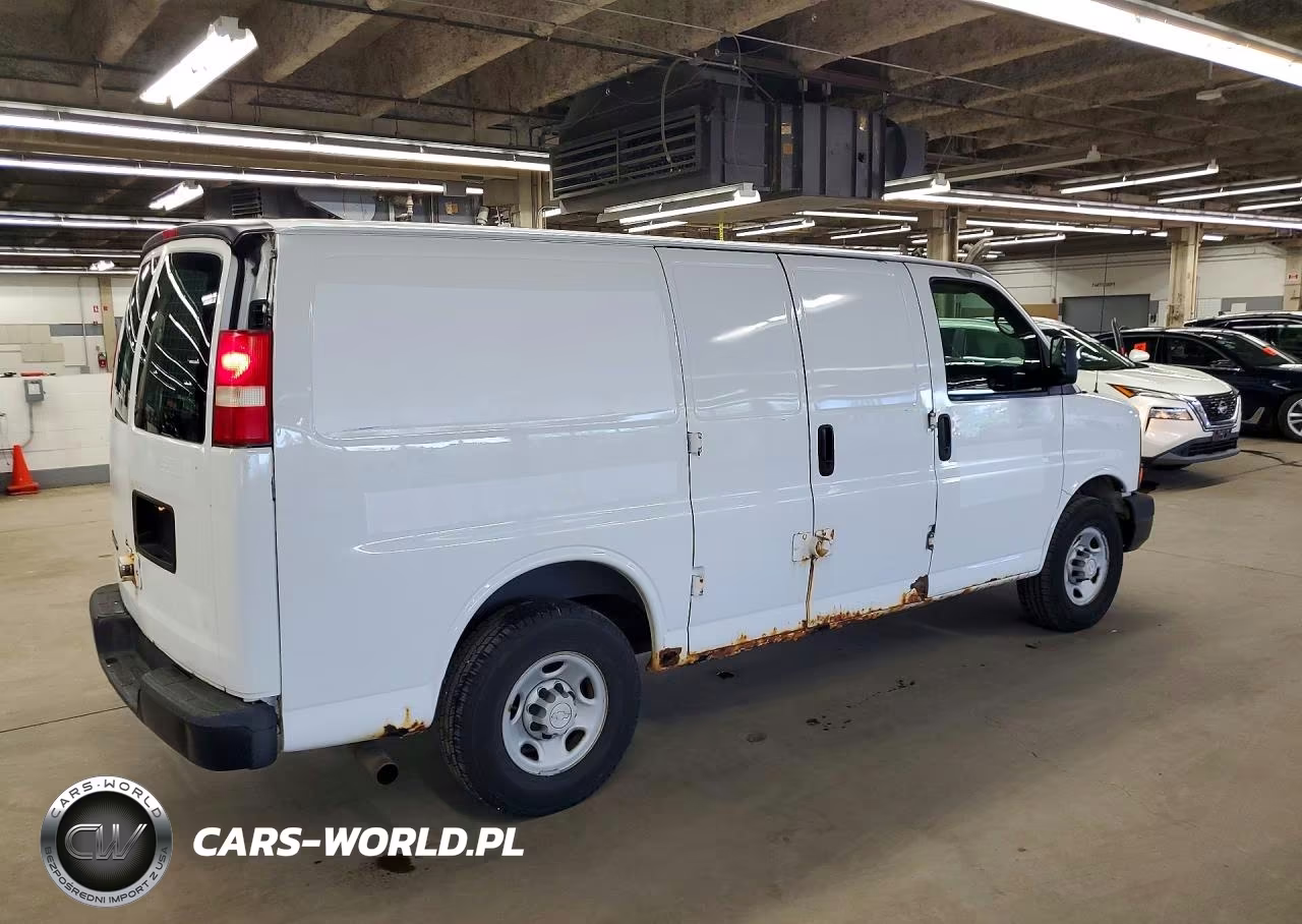 2008 Chevrolet Express G2500 VIN:1GCGG25C181159138 - 3