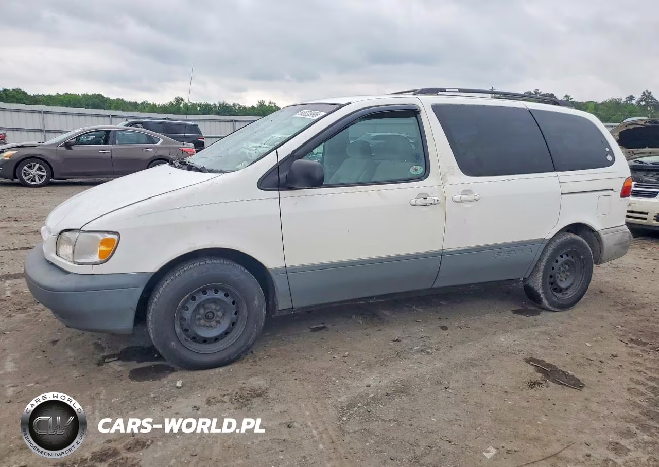 1999 Toyota Sienna Le