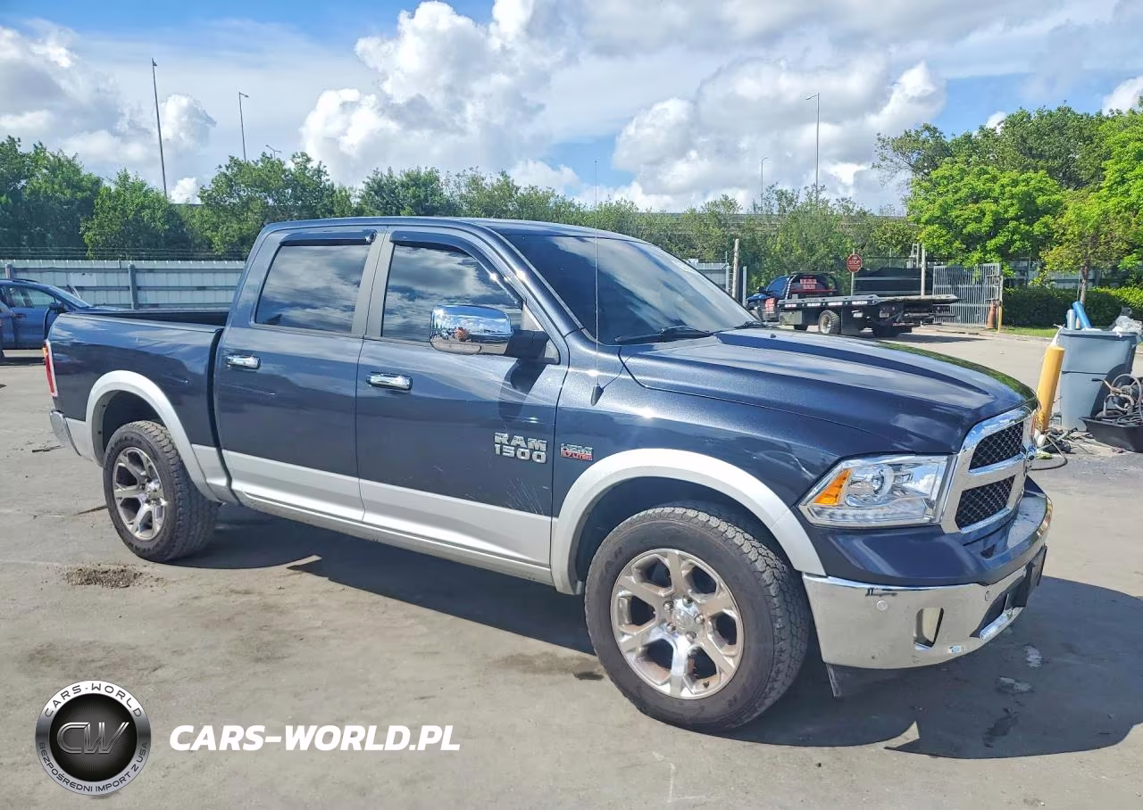 2018 Ram 1500 Laramie VIN:1C6RR7NT4JS148898 - 4
